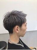 ブルーシルバー×刈り上げショート