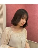暗髪の韓国ボブ
