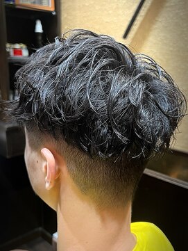 ヒロギンザバーバーショップ 大宮店(HIRO GINZA BARBER SHOP) スペインカール　アップバング