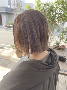 リリー(Lily) 切りっぱなしボブ Lily野田