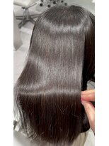 ルミス 銀座(Lumis) 大人かわいいくびれ鎖骨レイヤーミディアム20代30代40代50代