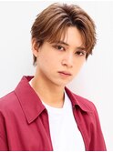 ハイライトミルクティーベージュツーブロックセンターパート
