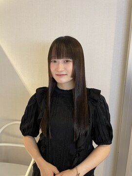 アム(amu) 顔周りレイヤー/顔周りカット/髪質改善ストレート