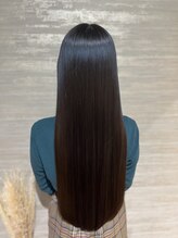 お客様の髪の状態、悩みに合わせて薬剤選定