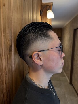 コトノハ 新屋敷町店(kotonoha) 7:3スキンフェード~パートラインを添えて~