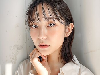ロウイ 下北沢(LOAWe)の写真/骨格や髪質を見極めどこから見ても美シルエット！最新機器使用で5分で終わるうなじケアは口コミでも高評価