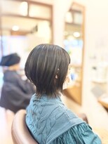 ヘアー グリーン(hair green) 軽やかレイヤーボブ、動きと抜け感でやわらか美シルエット
