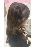 編み上げハーフツイン　ウェーブ巻き