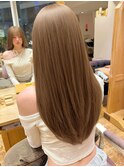 ミディアムレイヤーカット顔周りカットベージュブリーチなし触覚