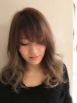 ロンド 銀座(Lond)&nbsp;ハイライトで柔らかアッシュに♪　担当　川瀬賢翁