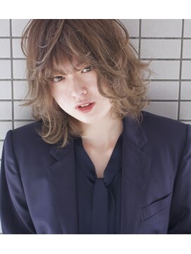 テーラ(tela) 【tela】ミルキーベージュ・フェザーレイヤー【溝の口】