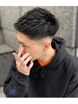 フランクスバーバー アンド ビアークラブ(FRANK'S BARBER and BEER CLUB) ソフトツーブロックワイルドアップバング七三オールバックR