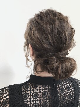 ヒルズ(BiBi hills) 高知 南国市 BiBi hills ヘアアレンジ お呼ばれヘア