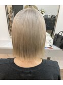 ホワイトカラーボブ
