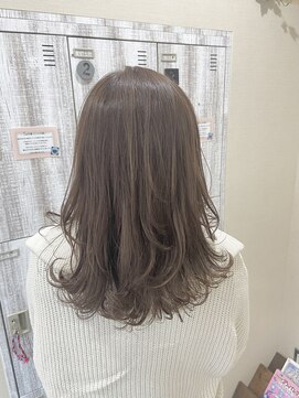 ソルト(Salt) ふわふわレイヤー×やわらかグレージュ