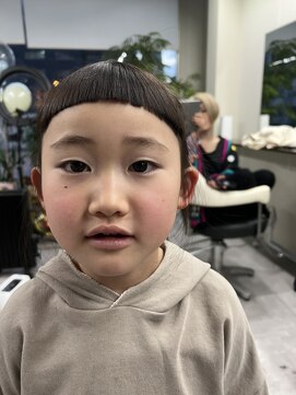 ルーツ ヘア デザイン(roots hair design) 西区新町美容室★roots★キッズカットオン眉可愛い★