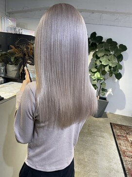 メリー オオサカ(Merly Osaka) 超ハイトーンなのにツヤんツヤん！_silky white ash_