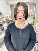 黒髪/センターパート/前髪なしボブ