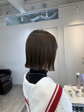 ロカ 表参道(loka) 切りっぱなしボブ［表参道/髪質改善/ハイライト］