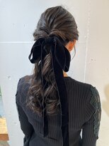 シーナ(sina)&nbsp;華やかローポニーテール