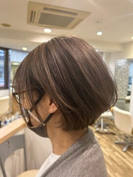 セブン 金町(seven) ハイライト×長めのショートボブ(白髪ぼかしにも◎)