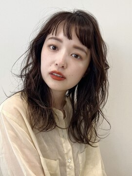 ノイカーム(noi Calm) 顔周りレイヤーカットくびれヘアミルクティーベージュカラー