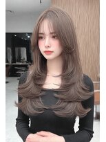 ノイエ 原宿 北参道(NoIE) ミディアムカット韓国ヘアハッシュカットバーガンディ