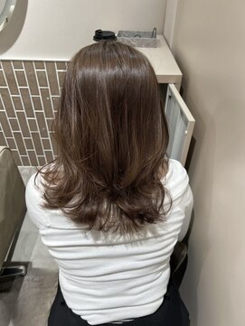 レーン(lane) くびれヘア×オリーブベージュ