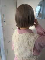 ウーピィ(whoopy) ミニボブのハイトーンカラー