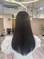クク(coucou) トレンドのオリーブベージュに~髪質改善カラーホームケア付き