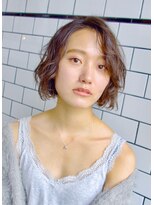 スリーヌーン(THREE noon)&nbsp;「THREE」くせ毛風無造作ボブ×暗髪アッシュ