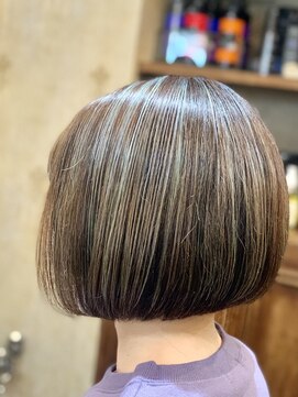 ジョージグランデ(JO-JI grande) 《久場川 俊》前下がりボブ×ハイライト