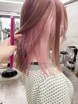 ソーコ 渋谷(SOCO)&nbsp;ハイトーンインナーカラーピンクベージュフェイスフレーミング