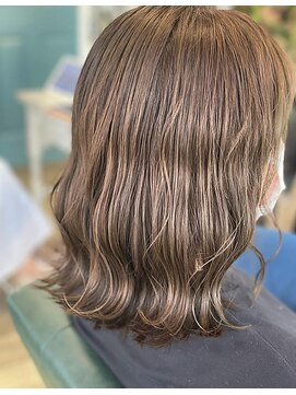 ヘアアトリエ ナイン(hair atelier nine) nine/渡邊