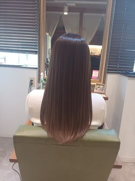 ネウィサリュー 立川(newi saLyu) 髪質改善/艶ストレート/後ろ姿美人