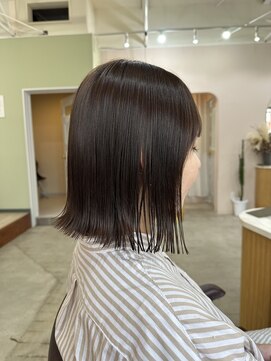 キュオンシア(CUEON. ciea) 切りっぱなし×オリーブベージュ
