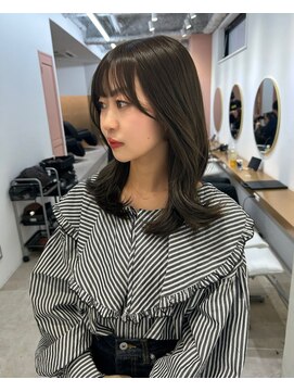 ジーナ 難波(Zina) ブリーチなしオリーブグレージュ