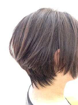 ビービー(Be2 by KENJE) 骨格矯正美シルエットカット