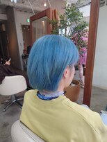 ロジ(Roji)&nbsp;ターコイズカラー×ナチュラルボブ