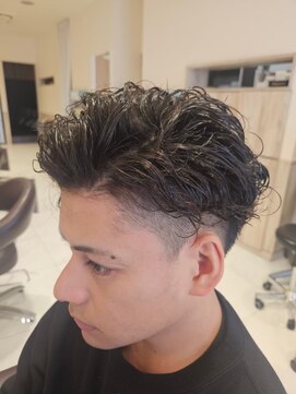 グランデュール 東静岡池田店(GRANDEUR) ビジネスショートメンズマッシュツイストパーマツーブロック