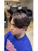 天神ニュアンスパーマフェザーパーマセンターパートウルフカット