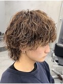 渋谷波巻きスパイラルパーマメンズボブウルフカットサーフカール