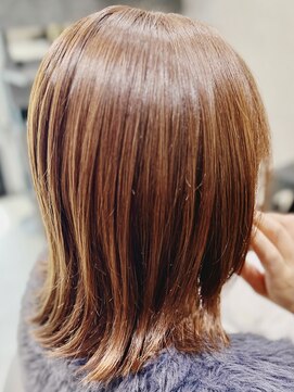 ヘアーサロンエー 美容師研究所(Hair Salon A 美容師研究所) 外はね 切りっぱなしボブ