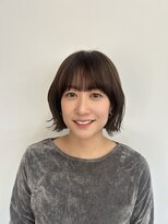 ラーム 福岡香椎店(rame) 内におさまるボブ、オリーブカラー