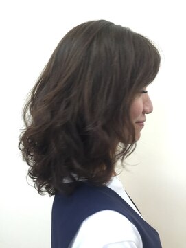 ニコル(NICOLE) ミディアムレイヤーパーマ