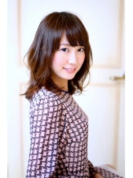 美容室 パルス 静岡鷹匠店(PALS) 再現が簡単!ひし形美シルエット☆ゆるふわパーマミディ