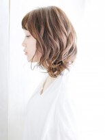 ナル 白山神社参道通り店(nalu) 前髪ショートバングのミックスカールスタイル