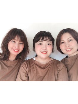 【ママさんスタイリスト多数！】同じママだからこそ分かる悩みを解決し、時短×大人可愛いスタイルへ♪