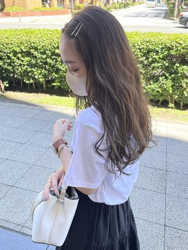 カサネ(casane) ベージュカラー×前髪アレンジ