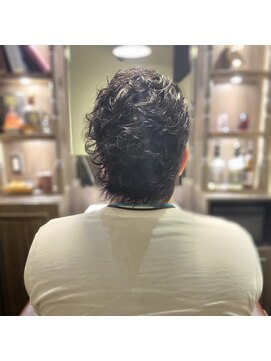 バレス 田町(BALES) [スキンフェード/ツイストスパイラル/田町]